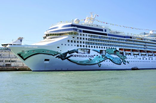 Lod Norwegian Jade Tajuplna Aljaska foto DiamondTravel