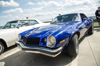 Bur&aacute;cen&iacute; motorů i h&yacute;řen&iacute; barev