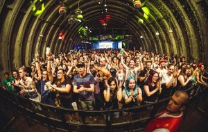 Nouvelle Prague Hangar na Rock for People nab&iacute;dne diskuze, workshopy i soutěž ve hře na imagin&aacute;rn&iacute; kytaru