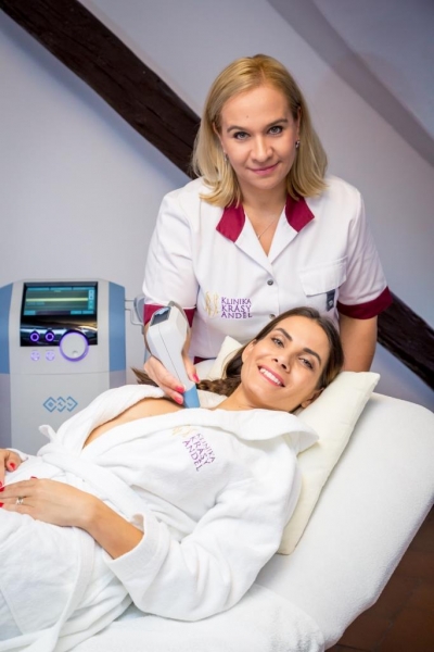 Eva Decastelo a M&iacute;&scaron;a Noskov&aacute; vyhl&aacute;sily nesmiřiteln&yacute; boj vr&aacute;sk&aacute;m