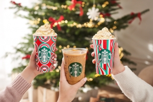 Zahřejte se zimn&iacute;mi specialitami ve Starbucks: Fudge Brownie Hot Chocolate a lahodn&eacute; dezerty