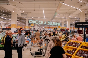 Globus otev&iacute;r&aacute; v obchodn&iacute;m centru EUROPARK &Scaron;těrboholy hypermarket, nechyb&iacute; řemesln&eacute; v&yacute;roby