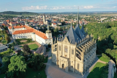 Turistick&aacute; sez&oacute;na 2026 - co nov&eacute;ho ček&aacute; n&aacute;v&scaron;těvn&iacute;ky středn&iacute;ch Čech?