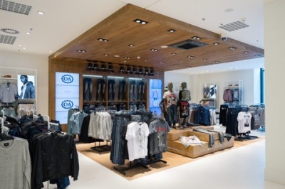 C&amp;A umocn&iacute; z&aacute;žitek z nakupov&aacute;n&iacute; d&iacute;ky nov&eacute;mu designu vlajkov&eacute; prodejny