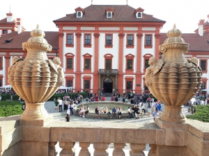 5 men&scaron;&iacute;ch zaj&iacute;mav&yacute;ch vinobran&iacute;  na Moravě i v Čech&aacute;ch