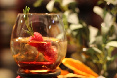 Historie m&iacute;ch&aacute;n&iacute; nealko drinků - od socialismu k dne&scaron;ku