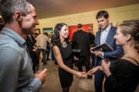 Alma CG poděkovala klientům za spolupr&aacute;ci pozv&aacute;n&iacute;m do Divadla Bez z&aacute;bradl&iacute;