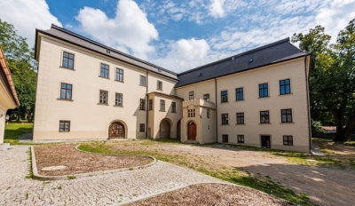 Slavnostn&iacute; otevřen&iacute; z&aacute;mku Neustupov