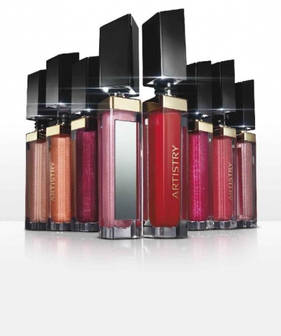 Soutěž: Vyhrajte sv&iacute;t&iacute;c&iacute; lesk na rty ARTISTRY SIGNATURE COLOR&trade;