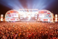 Velk&yacute; přehled 10 nejlep&scaron;&iacute;ch letn&iacute;ch hudebn&iacute;ch festivalů v Evropě