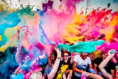 Velk&yacute; přehled 10 nejlep&scaron;&iacute;ch letn&iacute;ch hudebn&iacute;ch festivalů v Evropě