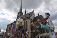 TIP NA ČERVNOV&Yacute; V&Yacute;LET DO PLZNĚ: Open-air festivaly humoru, tance, folkloru, metalu i triatlonu