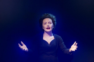 Prvn&iacute; koncert Edith Piaf v Praze