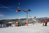 Leto&scaron;n&iacute; zima ve &Scaron;pindlerově Ml&yacute;ně? Bezpečněj&scaron;&iacute; i komfortněj&scaron;&iacute; lyžov&aacute;n&iacute; a online skipasy. &bdquo;Nezdražujeme &ndash; zlevňujeme!&ldquo;