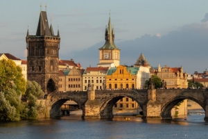 Česko l&aacute;k&aacute; st&aacute;le v&iacute;ce turistů. Rekordn&iacute; v&yacute;sledky, siln&eacute; kampaně a nov&eacute; př&iacute;ležitosti pro rok 2026