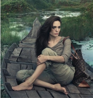 Vyj&aacute;dřen&iacute; k Angeline Jolie - preventivni odstraněn&iacute; vaječn&iacute;ků