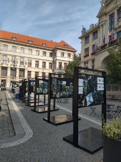 Osobnosti z projektu trojsk&eacute; botanick&eacute; zahrady se představuj&iacute; na v&yacute;stavě v centru Prahy