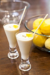 Inspirujte se svěž&iacute;mi letn&iacute;mi ml&eacute;čn&yacute;mi dezerty a drinky