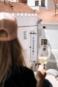 Znojmo s&aacute;z&iacute; na podporu turismu. Podnikatele zapoj&iacute; kampan&iacute; #mastozadax