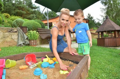 Hanka Reinders Ma&scaron;l&iacute;kov&aacute; povede letos poprv&eacute; syna do &scaron;kolky