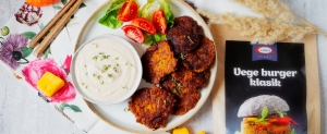 Podzimn&iacute; placky s d&yacute;n&iacute; a tahini dipem