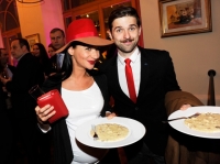 Sandra Nov&aacute;kov&aacute; z&aacute;řila na party těsně před porodem