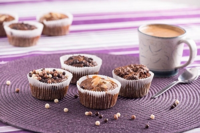 Zdrav&eacute; muffiny s jablky a ovesn&yacute;mi vločkami