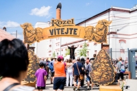 V&iacute;ce než 25 tis&iacute;c n&aacute;v&scaron;těvn&iacute;ků na Dni Kozla slavilo 150. v&yacute;roč&iacute; založen&iacute; pivovaru ve Velk&yacute;ch Popovic&iacute;ch