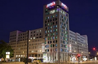 Tip na ubytov&aacute;n&iacute; v Berl&iacute;ně: andel's Hotel Berlin